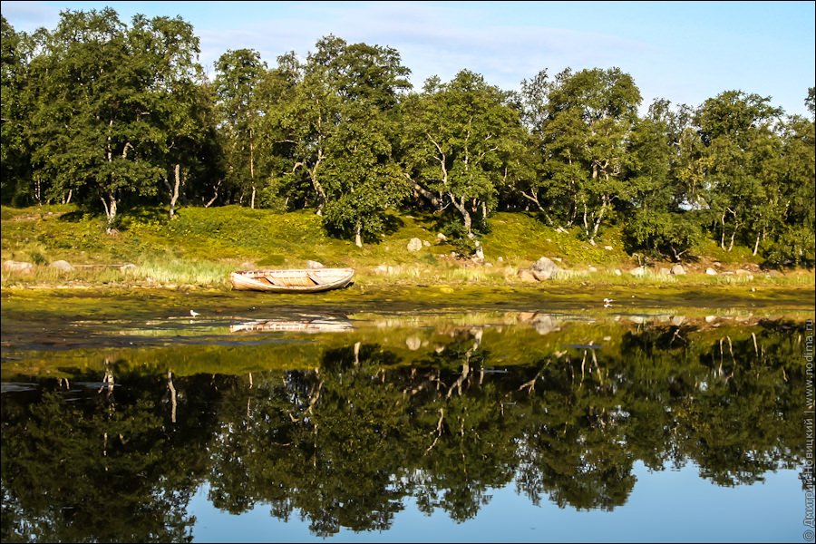 10. Лодка на берегу Белого моря